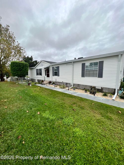 16120 Brookridge Blvd, Brooksville, FL, 34613-4995 | Card Image