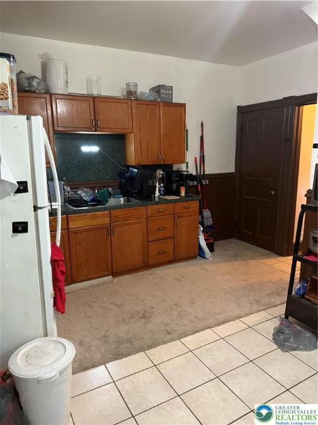 713 E 5 Th St, Home with 6 bedrooms, 2 bathrooms and null parking in BETHLEHEM PA | Image 16