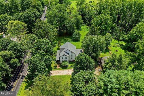 1208 Valley Rd, GLEN MILLS, PA, 19342-9657 | Card Image