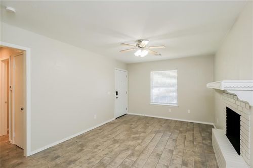 1153 Elmhurst Street, Moore, OK, 73160 | Card Image