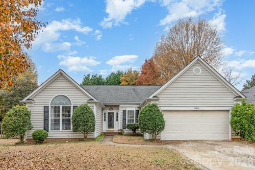 13610 Red Wine Ct, Charlotte, NC, 28273-4715 | Card Image