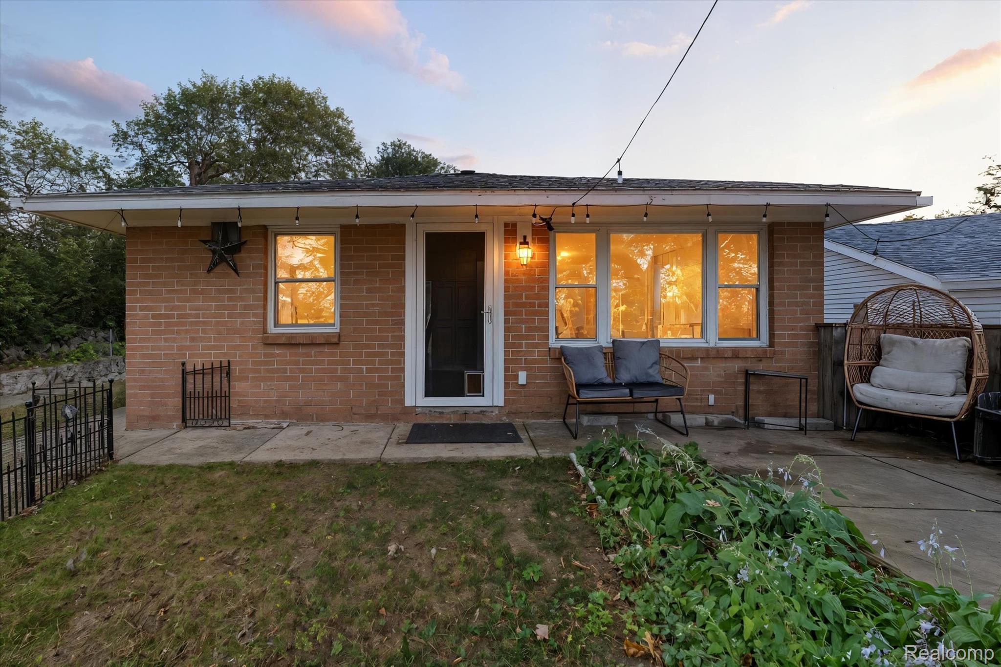 Residential in Fenton Charter Township 4