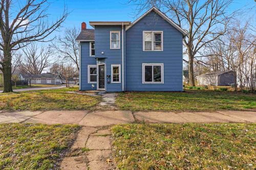 501 Moro St, Manhattan, KS, 66502-6887 | Card Image