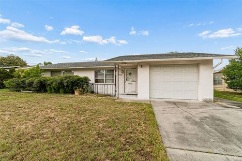 7520 Bougenville Dr, PORT RICHEY, FL, 34668-2903 | Card Image