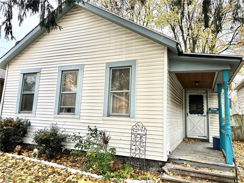 5 Sauer Pl, Rochester, NY, 14620-2214 | Card Image