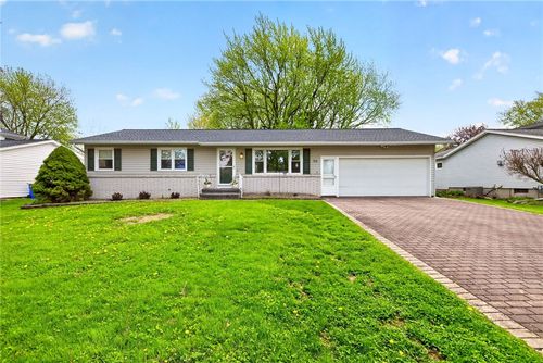 98 Kinmont Dr, Greece, NY, 14612-3351 | Card Image