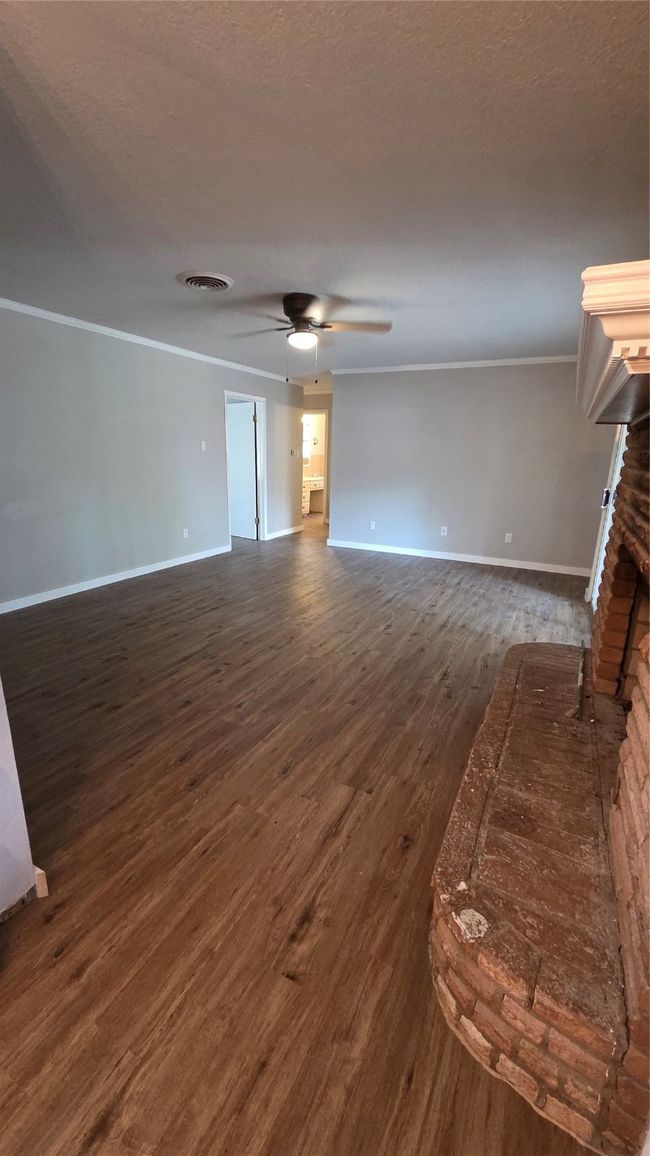 605 S Files St, House other with 3 bedrooms, 2 bathrooms and null parking in Itasca TX | Image 10