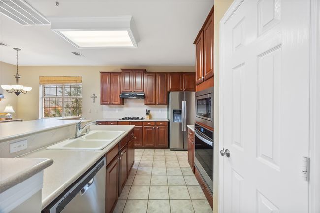 Kitchen includes walk in pantry | Image 21