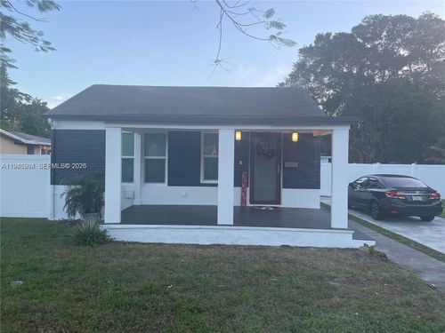 2730 Adams St, Hollywood, FL, 33020-5722 | Card Image