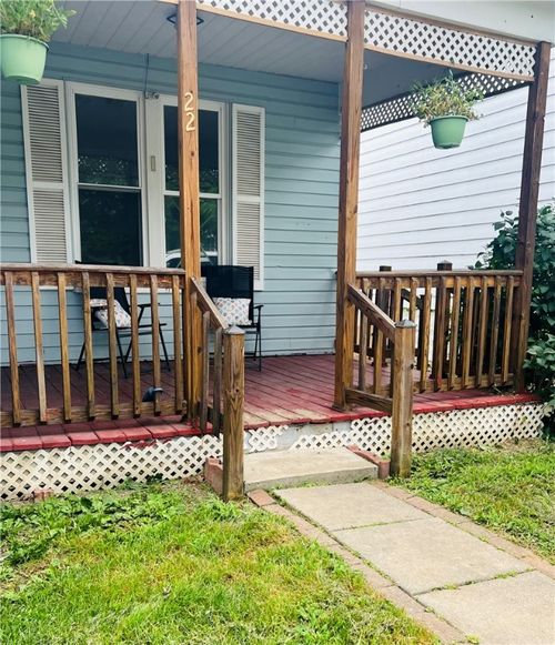 22 Madison Ave, Greensburg, PA, 15601-2716 | Card Image