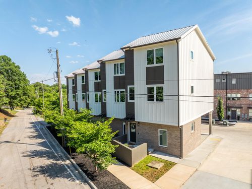 apt-102-724 W Bell Ave, Chattanooga, TN, 37405-3345 | Card Image