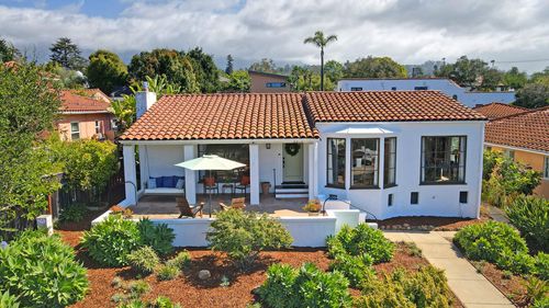 2212 State St, SANTA BARBARA, CA, 93105-3558 | Card Image