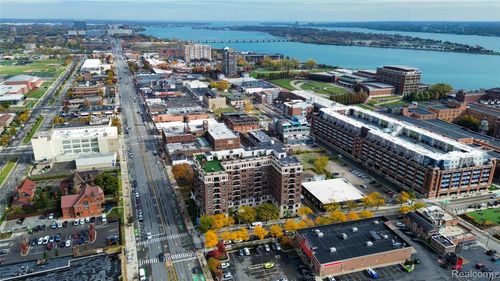 apt-d501-2900 Jefferson Ave, Detroit, MI, 48207-5088 | Card Image