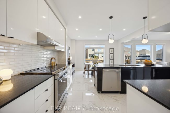 44 Holland Vista St, House other with 4 bedrooms, 4 bathrooms and 4 parking in Holland Landing ON | Image 15