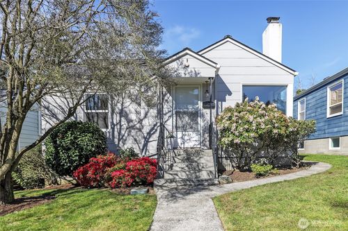 4437 47th Ave Sw, Seattle, WA, 98116-4005 | Card Image