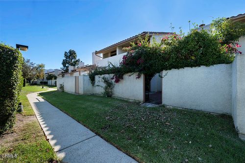 292 San Vincente Cir, Newbury Park, CA, 91320-3763 | Card Image