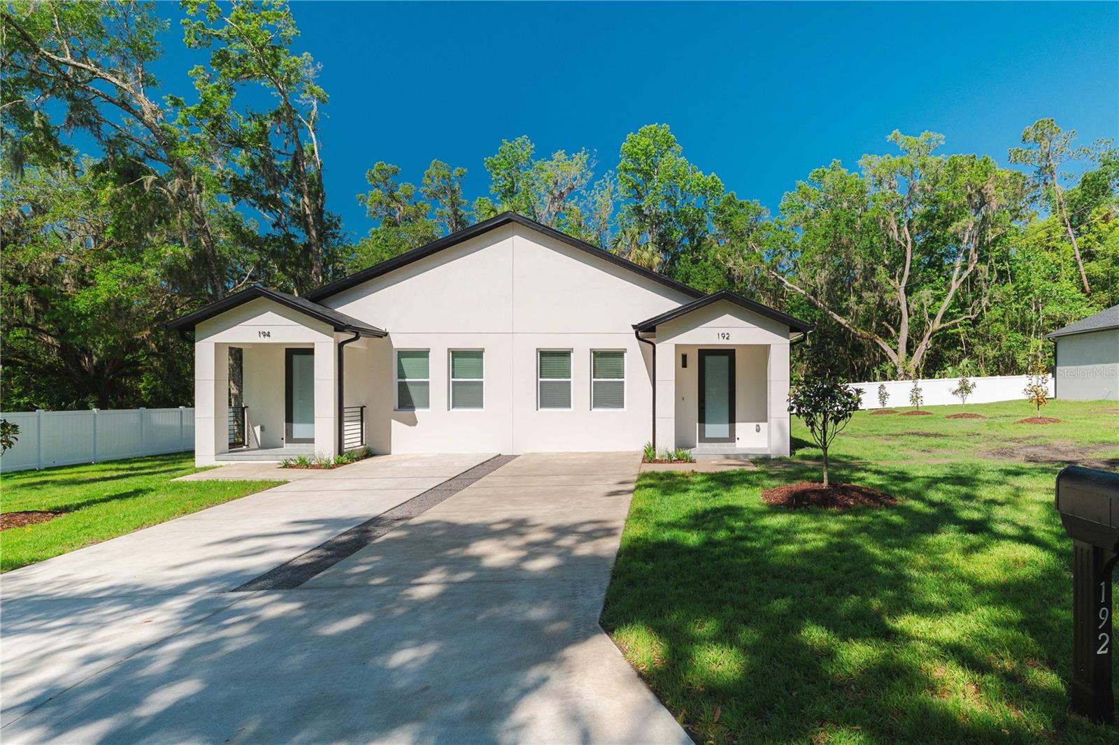 Residential Income in BROOKSVILLE
