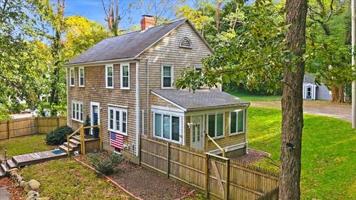 511 Palmer Ave, Falmouth, MA, 02540-2954 | Card Image