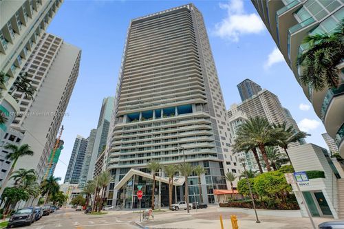 apt-3902-1300 Brickell Bay Dr, Miami, FL, 33131-3485 | Card Image