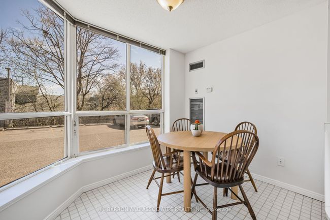 114 - 14924 Yonge St, Condo with 2 bedrooms, 2 bathrooms and null parking in Aurora ON | Image 17
