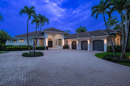 8246 Man O War Rd, Palm Beach Gardens, FL, 33418-7719 | Card Image
