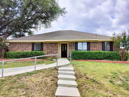 2110 Teton, Carrollton, TX, 75006-2820 | Card Image