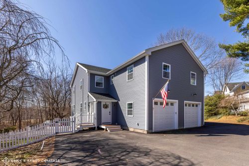 1-72 Woodbury Ave, Portsmouth, NH, 03801-3204 | Card Image