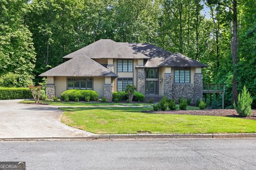 320 Waverly Hall Cir, Roswell, GA, 30075-2111 | Card Image