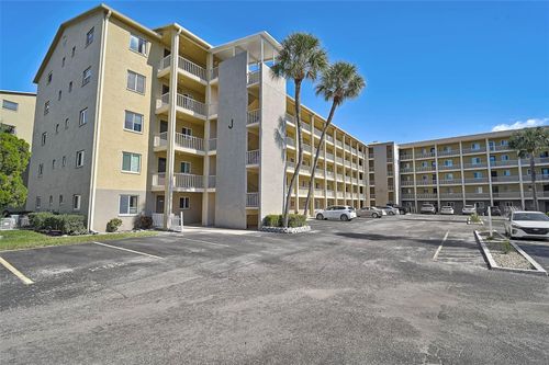 j-301-3585 Lake Bayshore Dr, BRADENTON, FL, 34205-5128 | Card Image