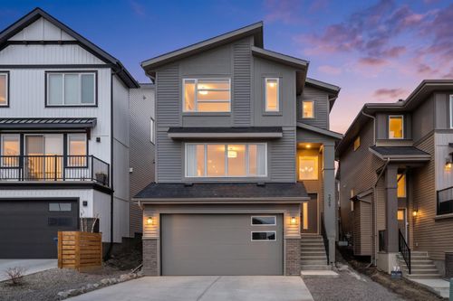 229 Precedence View, Cochrane, AB, T4C2W8 | Card Image