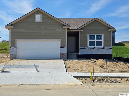 15955 Kempten Creek Dr, Bennington, NE, 68007-5206 | Card Image