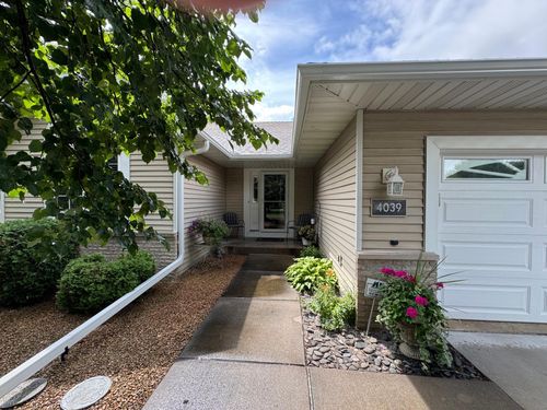 4039 Alpine Ave, Vadnais Heights, MN, 55127-7165 | Card Image