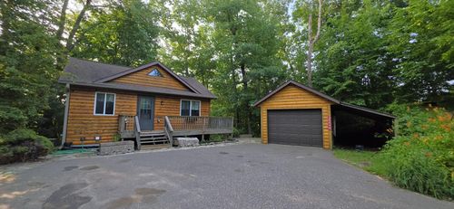 30494 White Pine Cir, Cushing, MN, 56443-1000 | Card Image