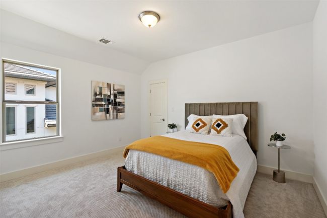Upstairs bedroom | Image 20