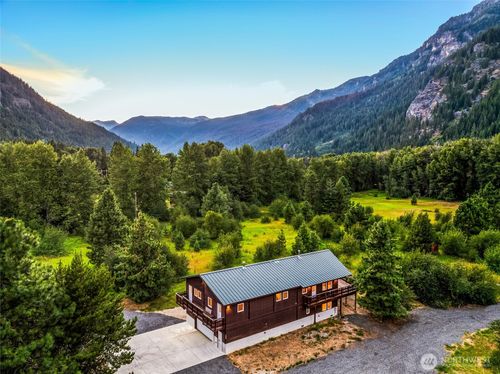 18595 Us Highway 2, Leavenworth, WA, 98826-9296 | Card Image