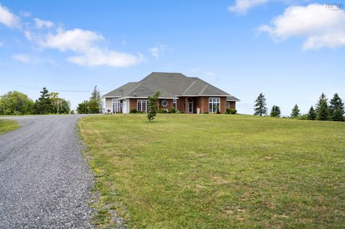 61 Wilfred Macdonald Rd, Kirkmount, NS, B0K1W0 | Card Image
