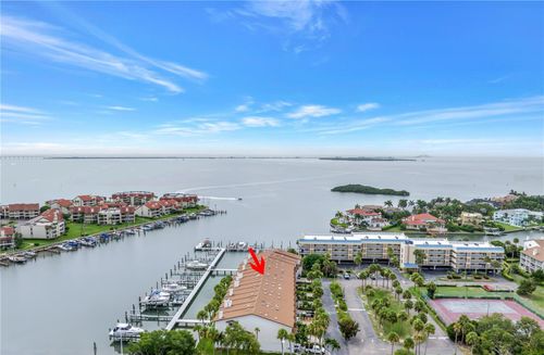 117 Yacht Club Ln, TIERRA VERDE, FL, 33715-1987 | Card Image