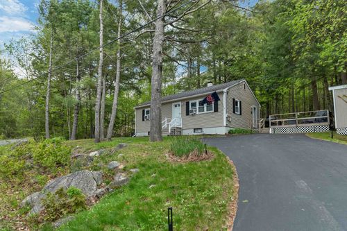 13 Aspen Dr, Center Tuftonboro, NH, 03816-5925 | Card Image