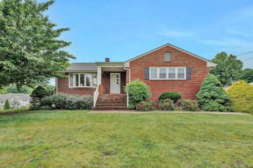 8122 Deer Branch Dr, Roanoke, VA, 24019-2314 | Card Image