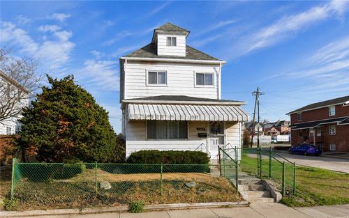 1502 5th Ave, New Kensington, PA, 15068-4414 | Card Image