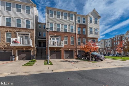 43376 Town Gate Sq, CHANTILLY, VA, 20152-1806 | Card Image