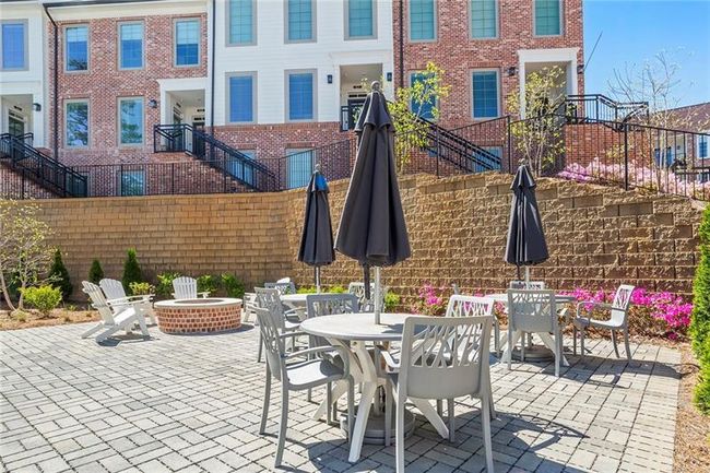 201 Devore Rd, Condo with 1 bedrooms, 2 bathrooms and null parking in Alpharetta GA | Image 23