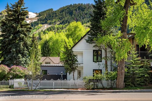 211 W Main St, Aspen, CO, 81611-1786 | Card Image