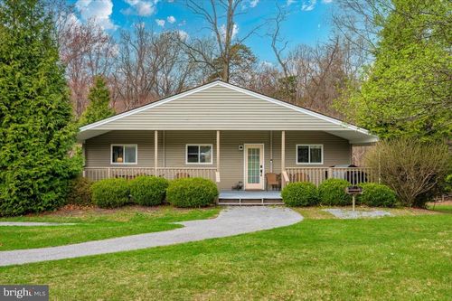 17 Canada Goose Ln, HEDGESVILLE, WV, 25427-7798 | Card Image