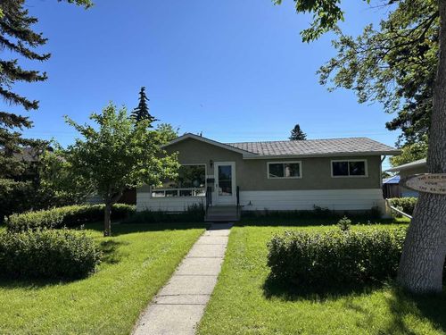 2510 35 St Se, Calgary, AB, T2B0X3 | Card Image