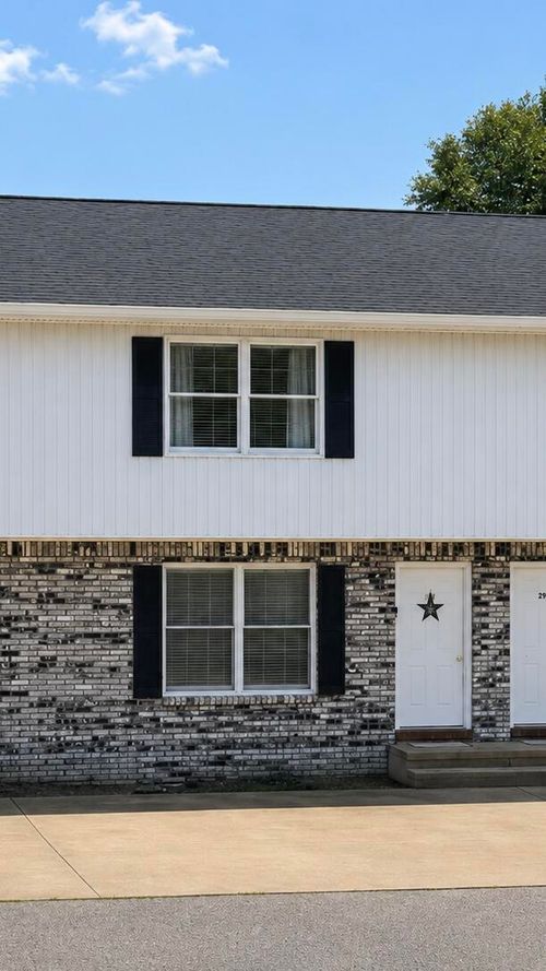 310 Pigeon Ct, Harrodsburg, KY, 40330-2403 | Card Image