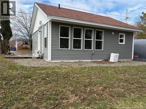 19 Pine St, St. Stephen, NB, E3L1X3 | Card Image