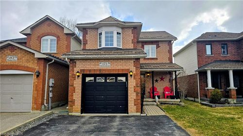 171 Wheatland Dr, Cambridge, ON, N1P1E2 | Card Image