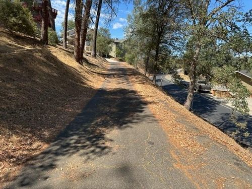695 Foothill Rd, Copperopolis, CA, 95228-9649 | Card Image