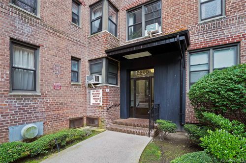 3c-2280 Burnett Street, New York, NY, 11229 | Card Image